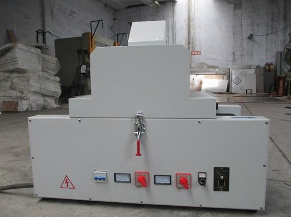 臺(tái)式uv機(jī)循環(huán)設(shè)計(jì)，能源節(jié)省